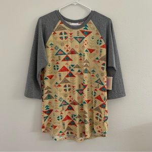 XL LuLaRoe Randy baseball tee
